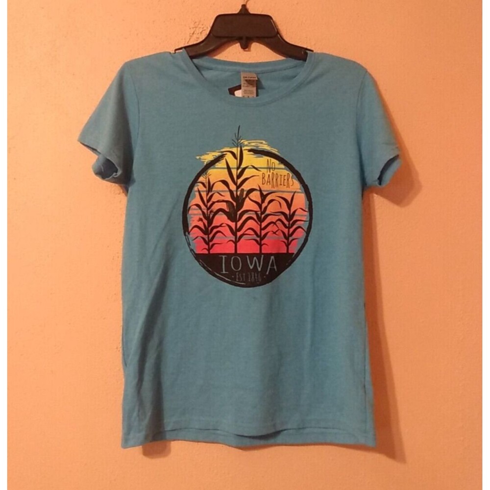 Iowa Graphic Short Sleeve Cotton Blue T-shirt Women's Size Medium